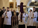 Biskup Mrzljak predvodio liturgiju Muke Gospodnje u Varaždinskoj katedrali